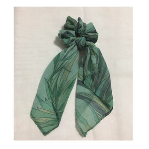 Upcycled Ribbon Scrunchy - India/Nepal