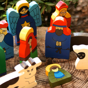 Bright Wood Nativity - Sri Lanka